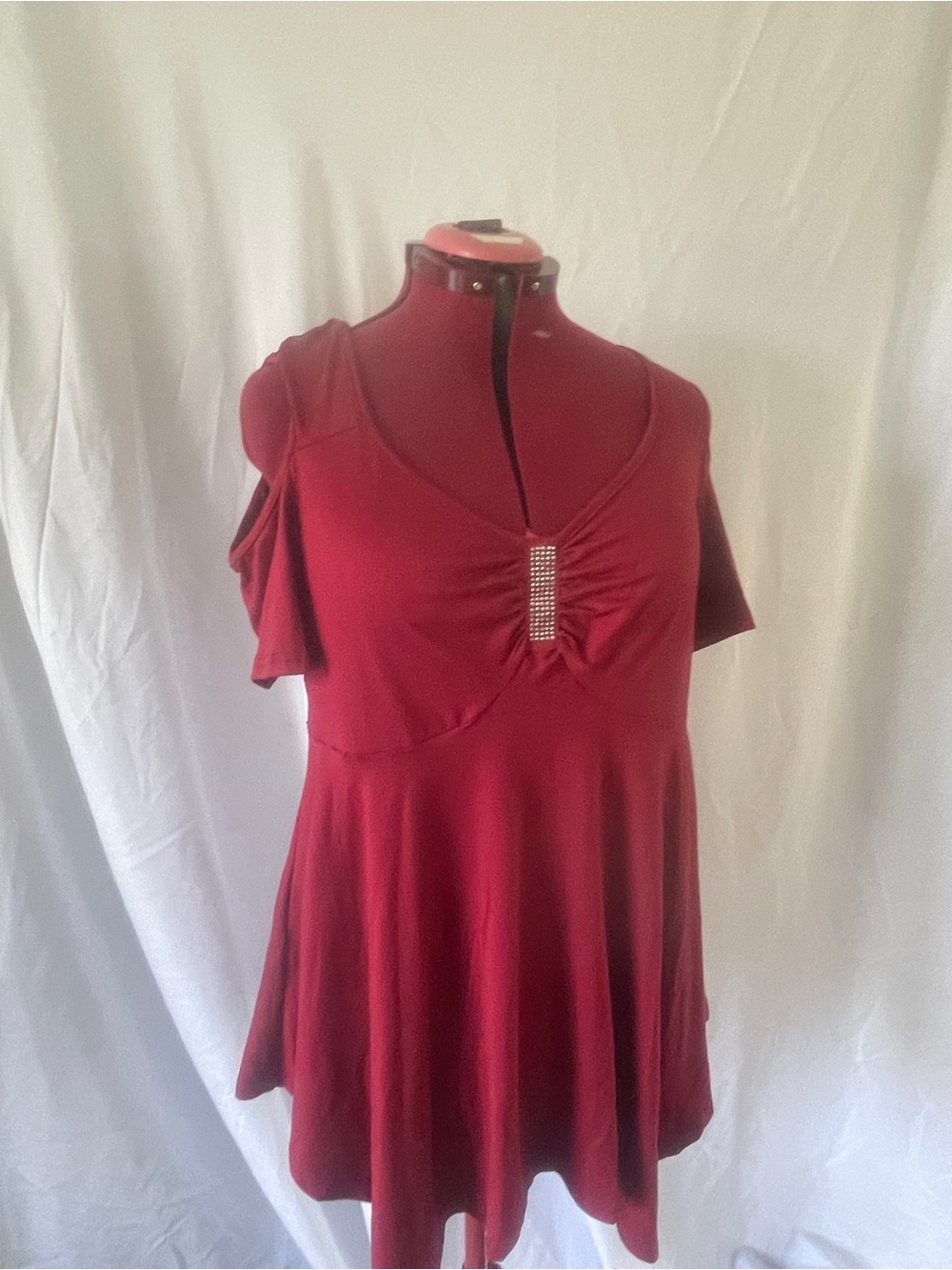 Rhinestone Detail Burgundy Cold-Shoulder Tunic Top